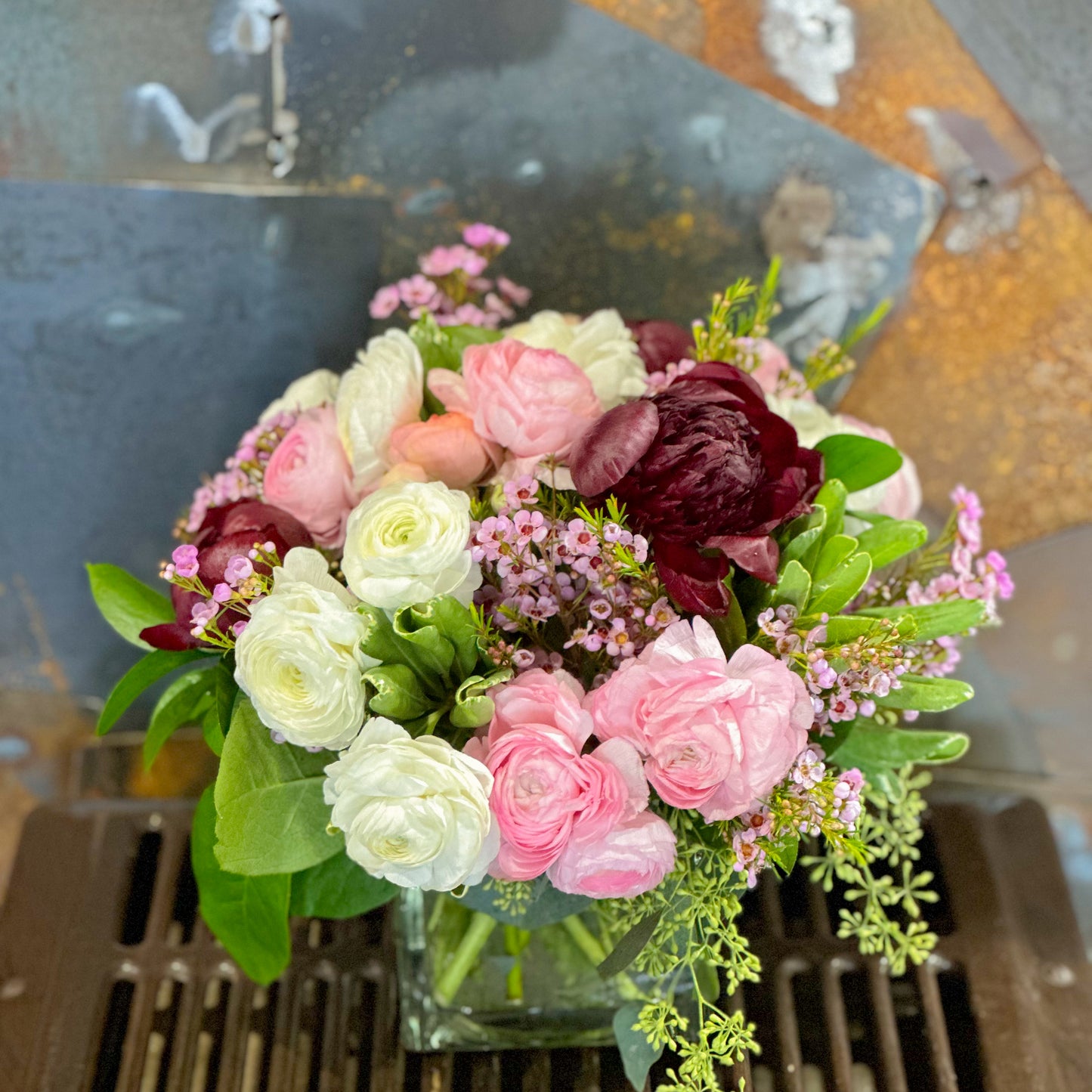 Peony & Ranunculus Love